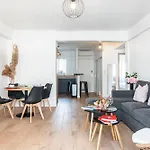 דירה 2 Bedrooms Center, Balcony - Happy