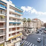 2 Bedrooms Center, Balcony - Happy Апартаменты Антиб
